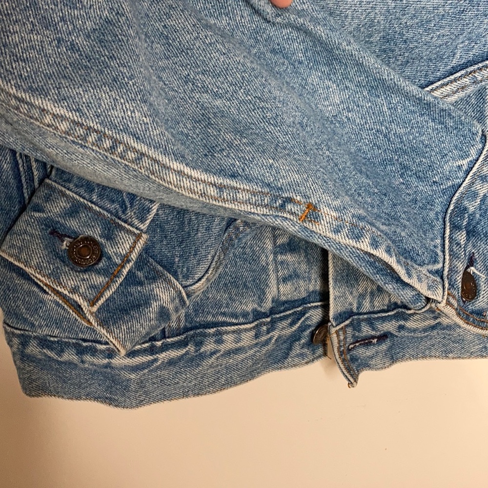 Vintage Levi’s Studded Jean Jacket size L - Picture 4 of 7